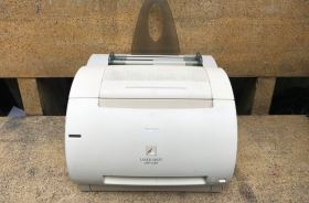 Canon LBP1120 – Dấu ấn của thời kỳ đầu máy in laser cá nhân tại Việt Nam