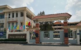 Để giới thiệu về một ngôi trường một cách đầy đủ