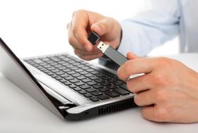 Nên mua USB của hãng nào tốt?